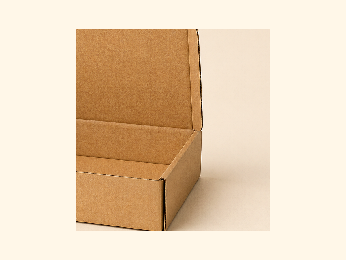 No-print detail view of plain mailer kraft box
